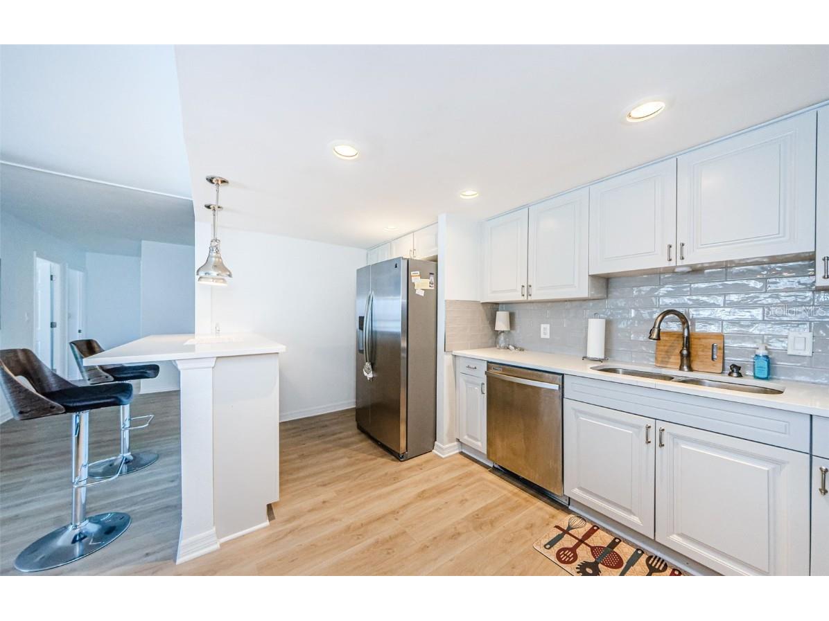 800 S Gulfview Boulevard #505 Clearwater Beach FL 33767 TB8444109 image4