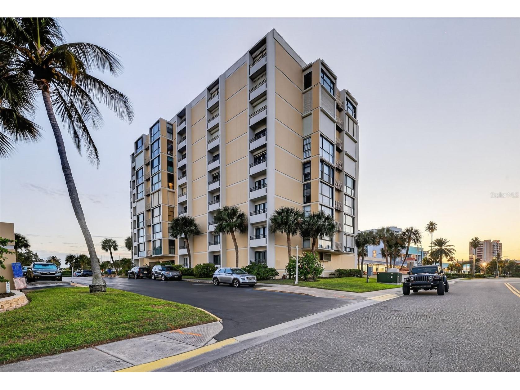 800 S Gulfview Boulevard #806 Clearwater Beach FL 33767 TB8444818 image1