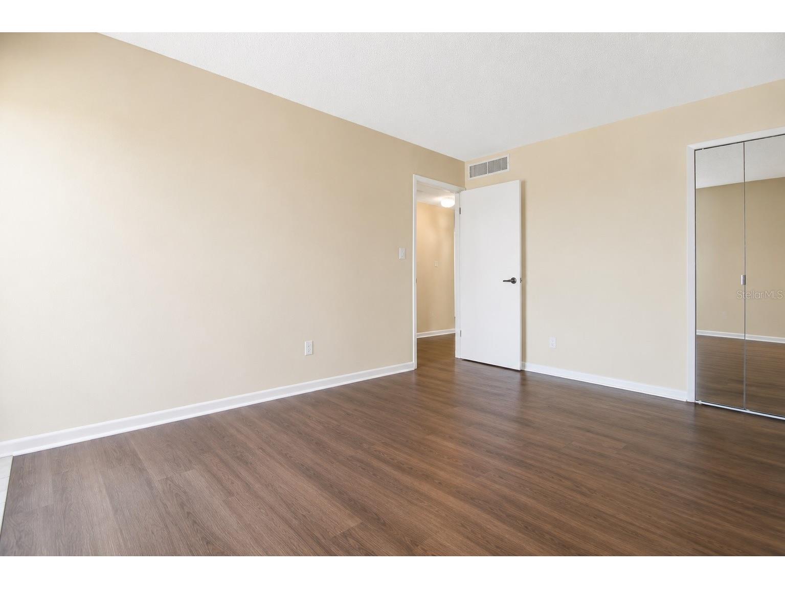 800 S Gulfview Boulevard #908 Clearwater Beach FL 33767 - CLEARWATER PASS TB8511703 image14
