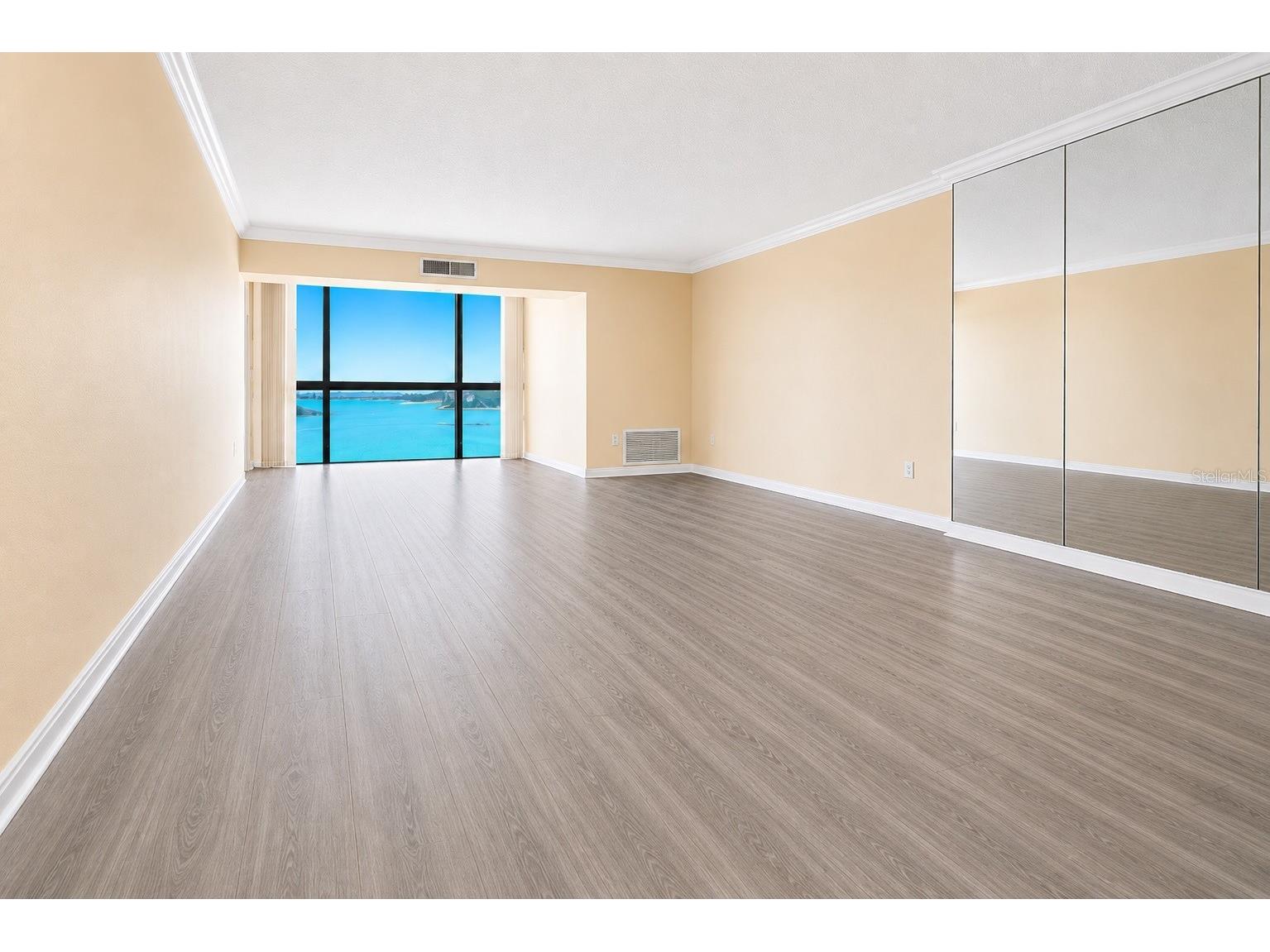 800 S Gulfview Boulevard #908 Clearwater Beach FL 33767 - CLEARWATER PASS TB8511703 image3