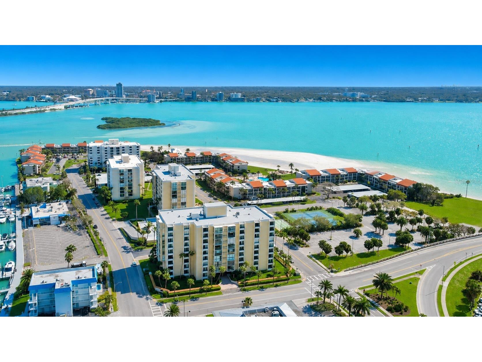 800 S Gulfview Boulevard #908 Clearwater Beach FL 33767 - CLEARWATER PASS TB8511703 image49