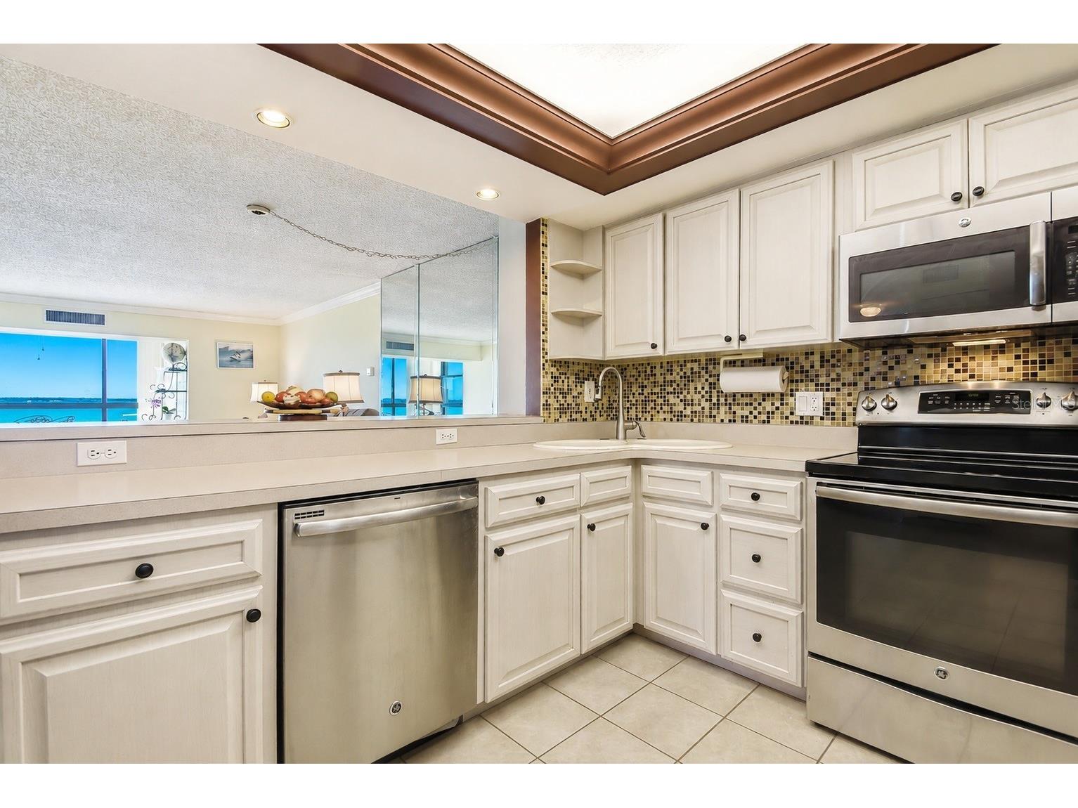 800 S Gulfview Boulevard #908 Clearwater Beach FL 33767 - CLEARWATER PASS TB8511703 image9
