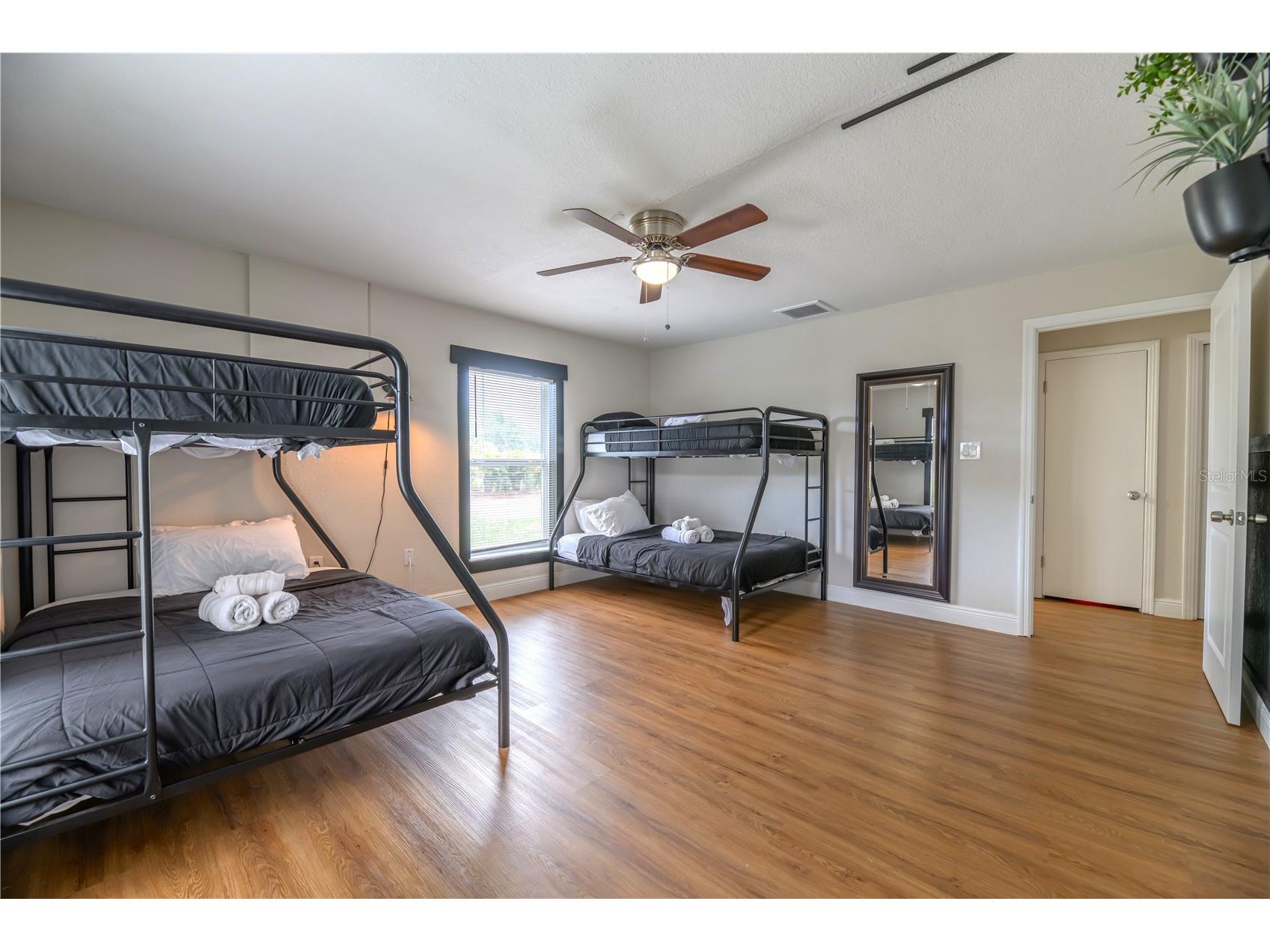 800 S Keene Road Clearwater FL 33756 TB8507584 image33