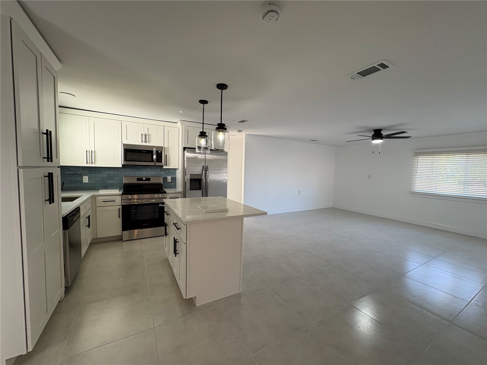 800 Saint Petersburg Drive W Oldsmar FL 34677 TB8489139 image5