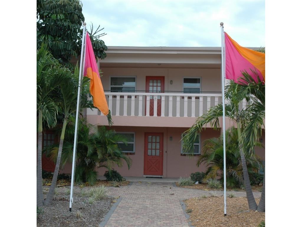 800 Tyrone Boulevard N #E-1 Saint Petersburg FL 33710 U8024162 image1