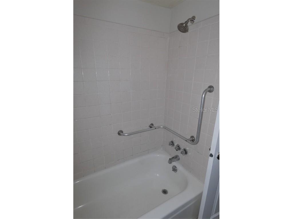 800 Tyrone Boulevard N #E-1 Saint Petersburg FL 33710 U8024162 image8