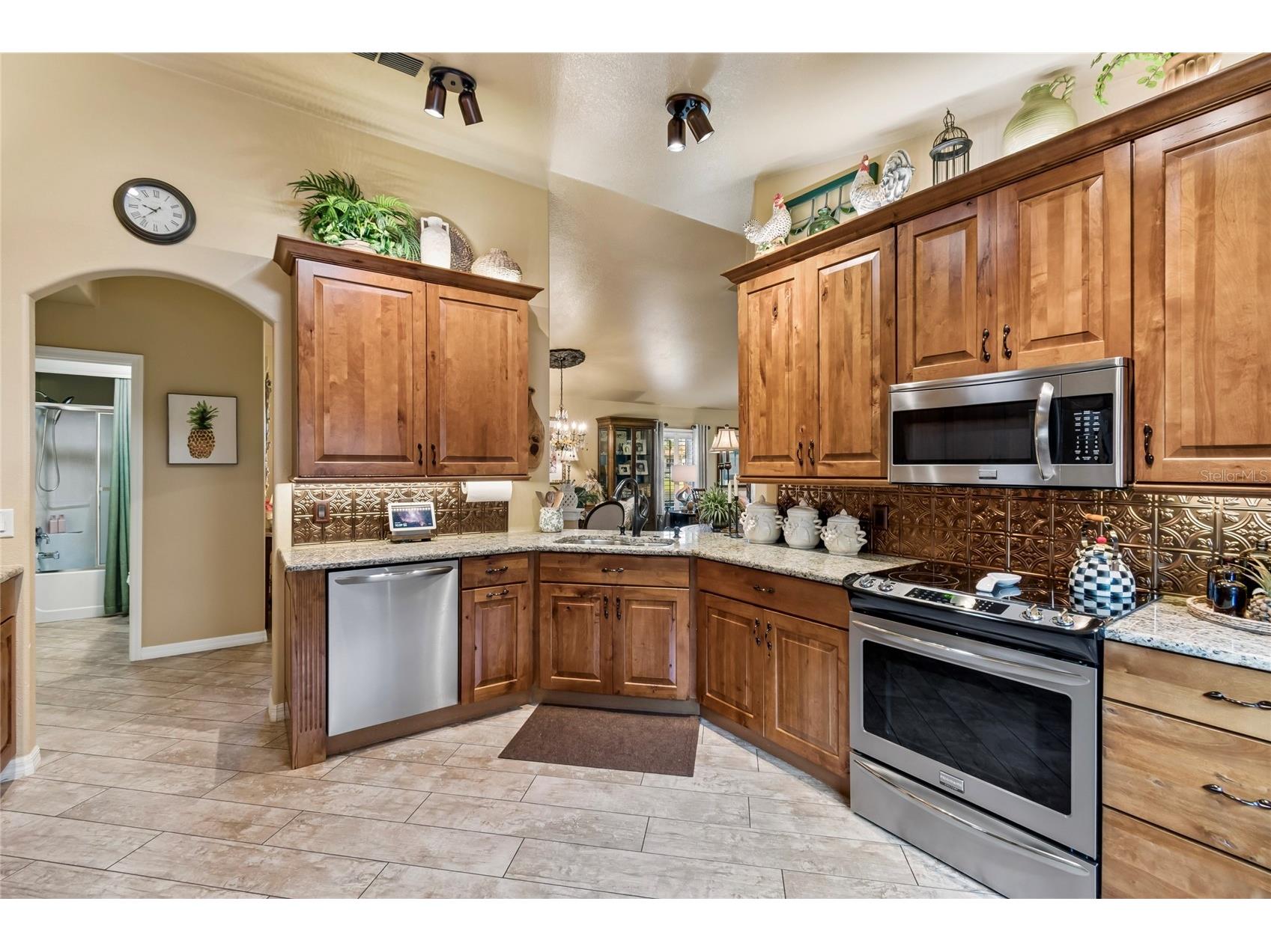 800 Vineyard Way Poinciana FL 34759 S5148774 image18