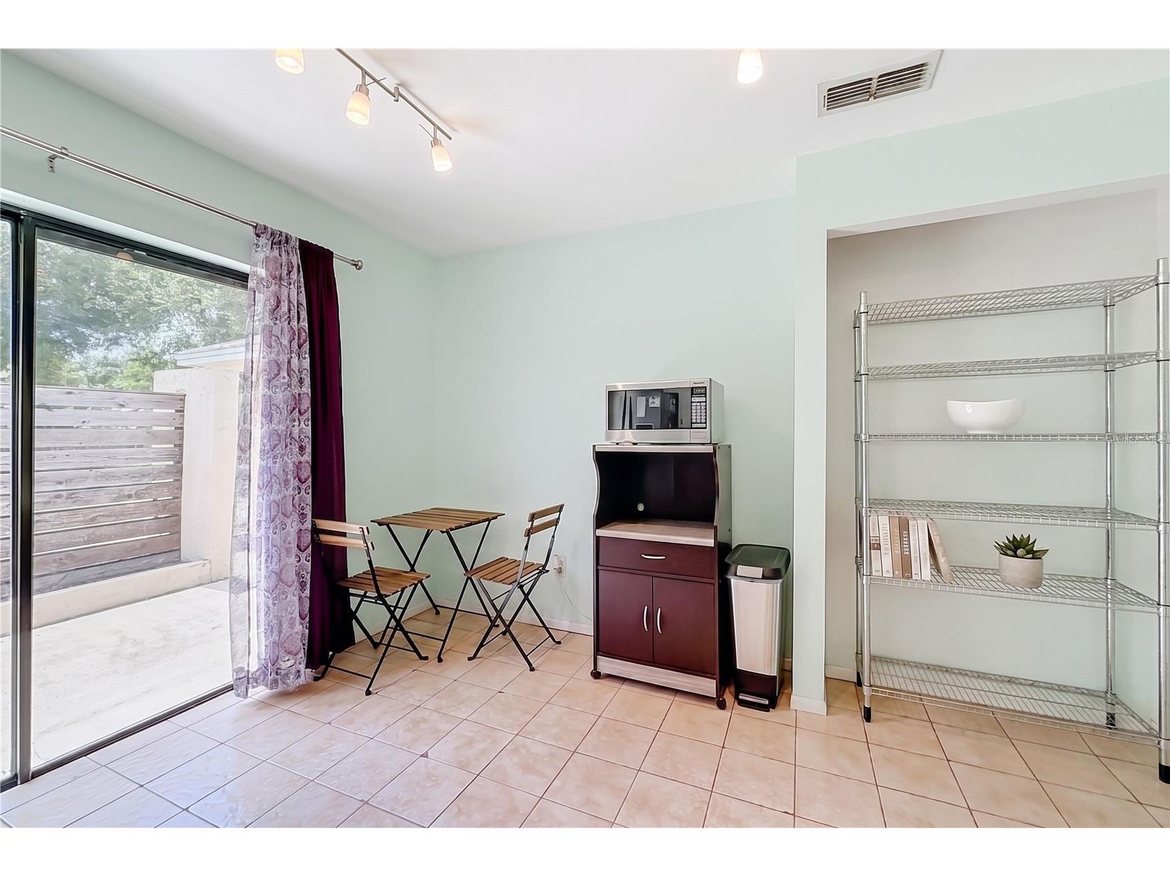 800 Wavecrest Drive Orlando FL 32807 O6419928 image8