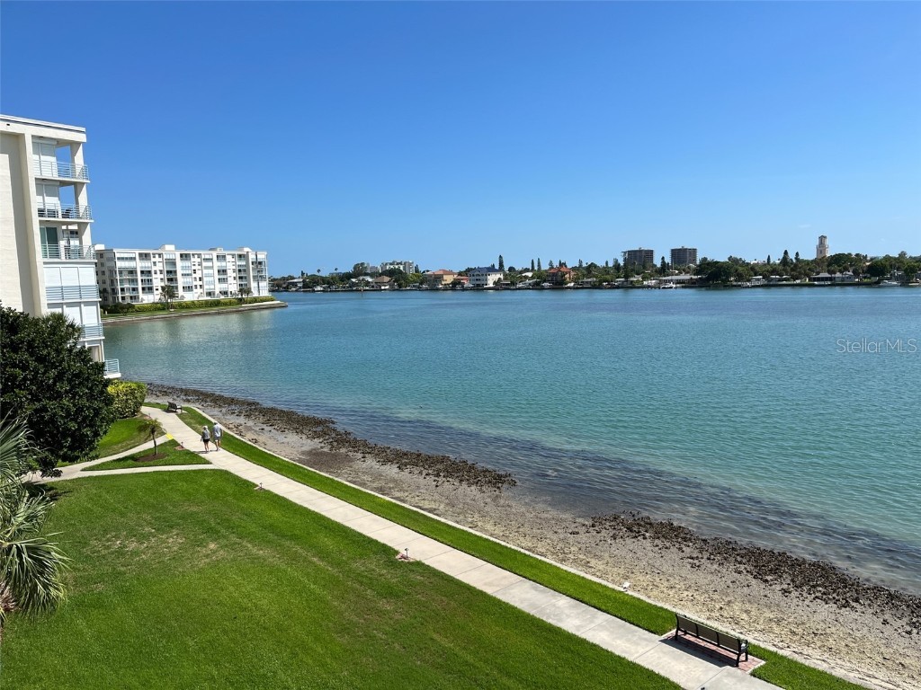 8000 Sailboat Key Boulevard S #106 Saint Pete Beach FL 33707 - INTRACOASTAL/BOCA CIEGA BAY U8208356 image1