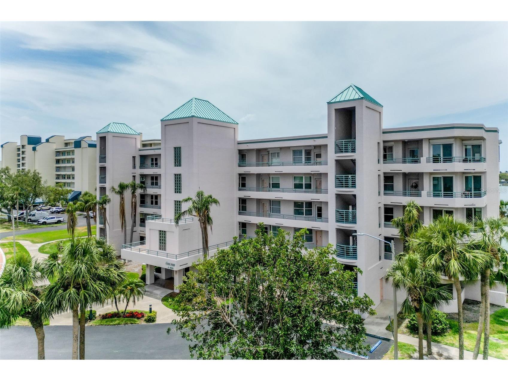 8000 Sailboat Key Boulevard S #202 Saint Pete Beach FL 33707 - BOCA CIEGA BAY INTRACOASTAL TB8472243 image1