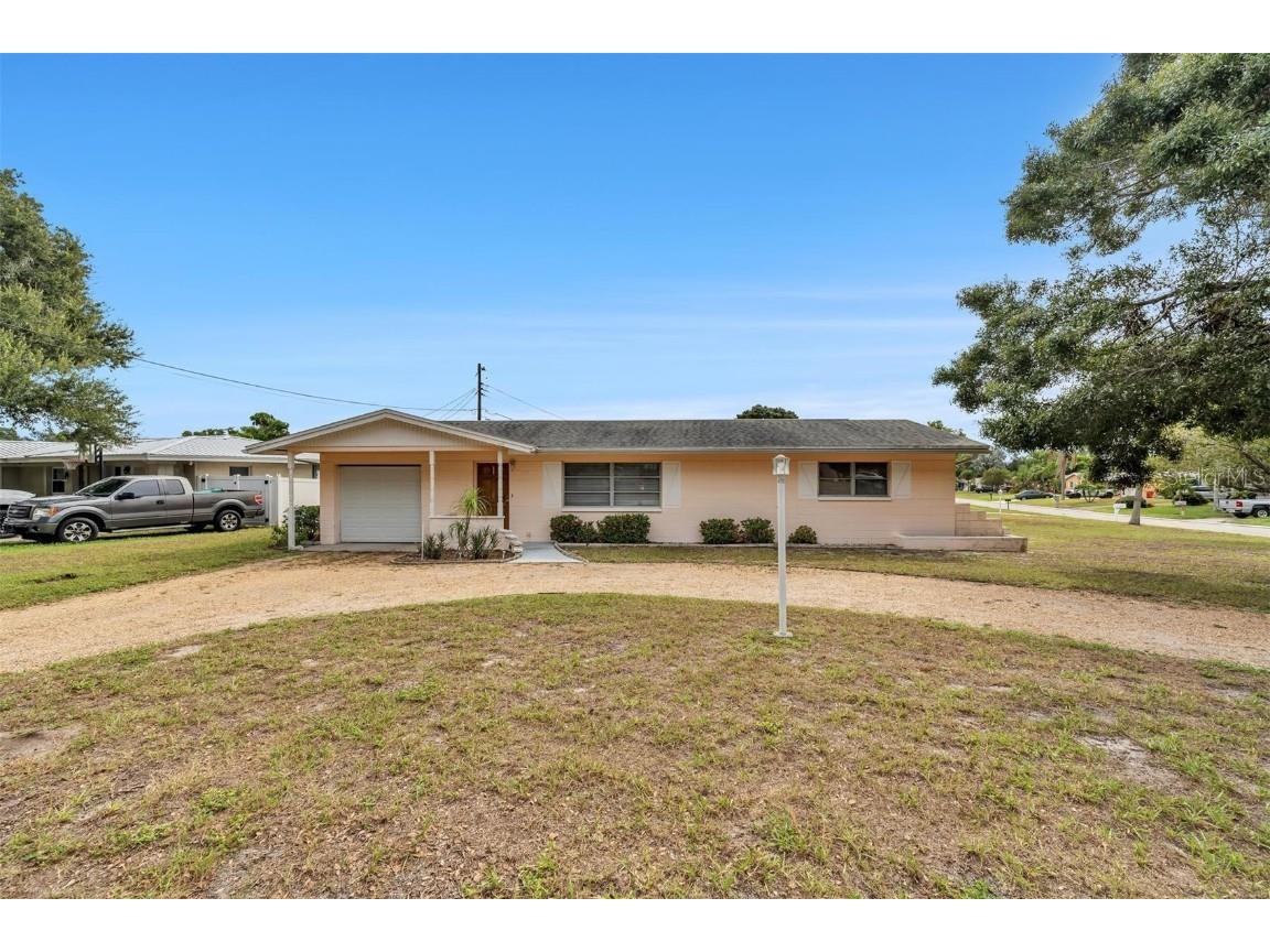 8001 115th Street Seminole FL 33772 W7857705 image1