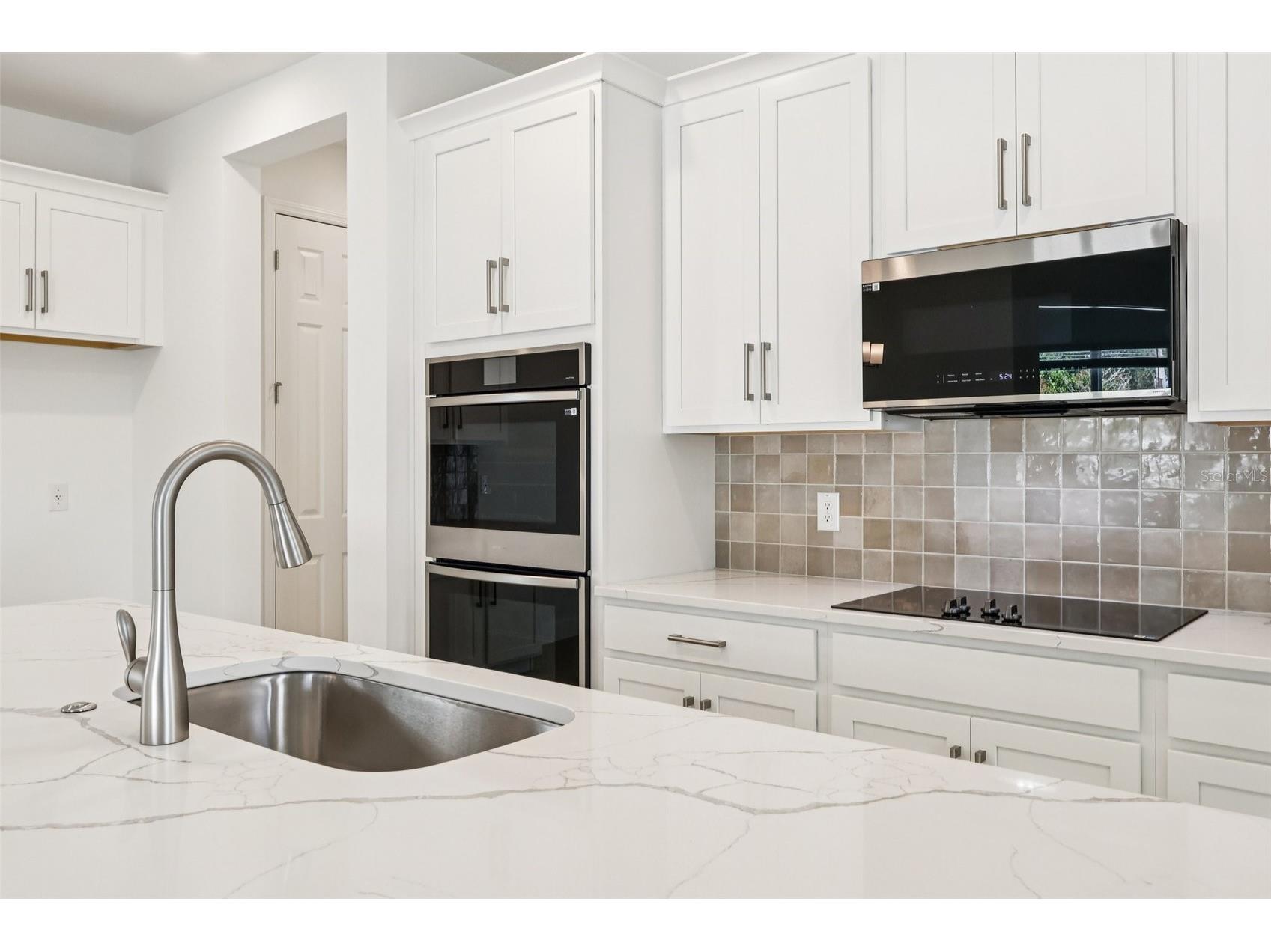 8001 Colby Circle Orlando FL 32817 O6369688 image3