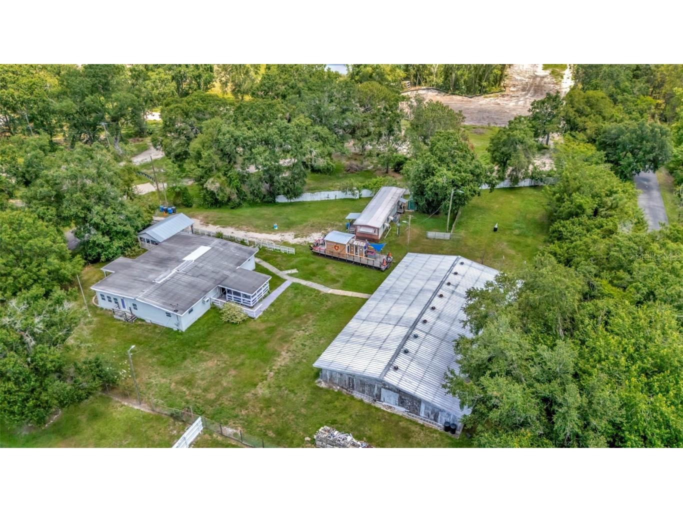 8001 N Meadowview Circle Tampa FL 33625 W7876343 image1