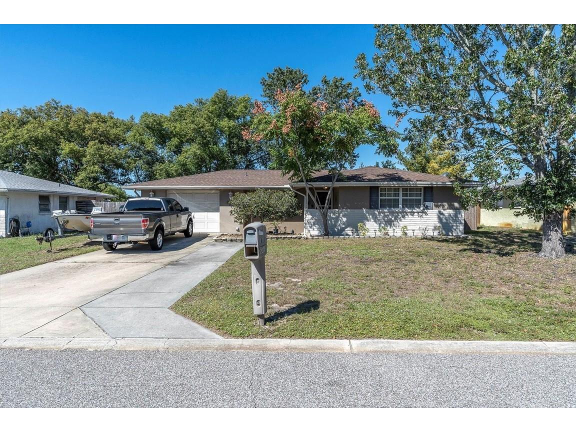 8001 Portage Drive Port Richey FL 34668 U8217950 image1
