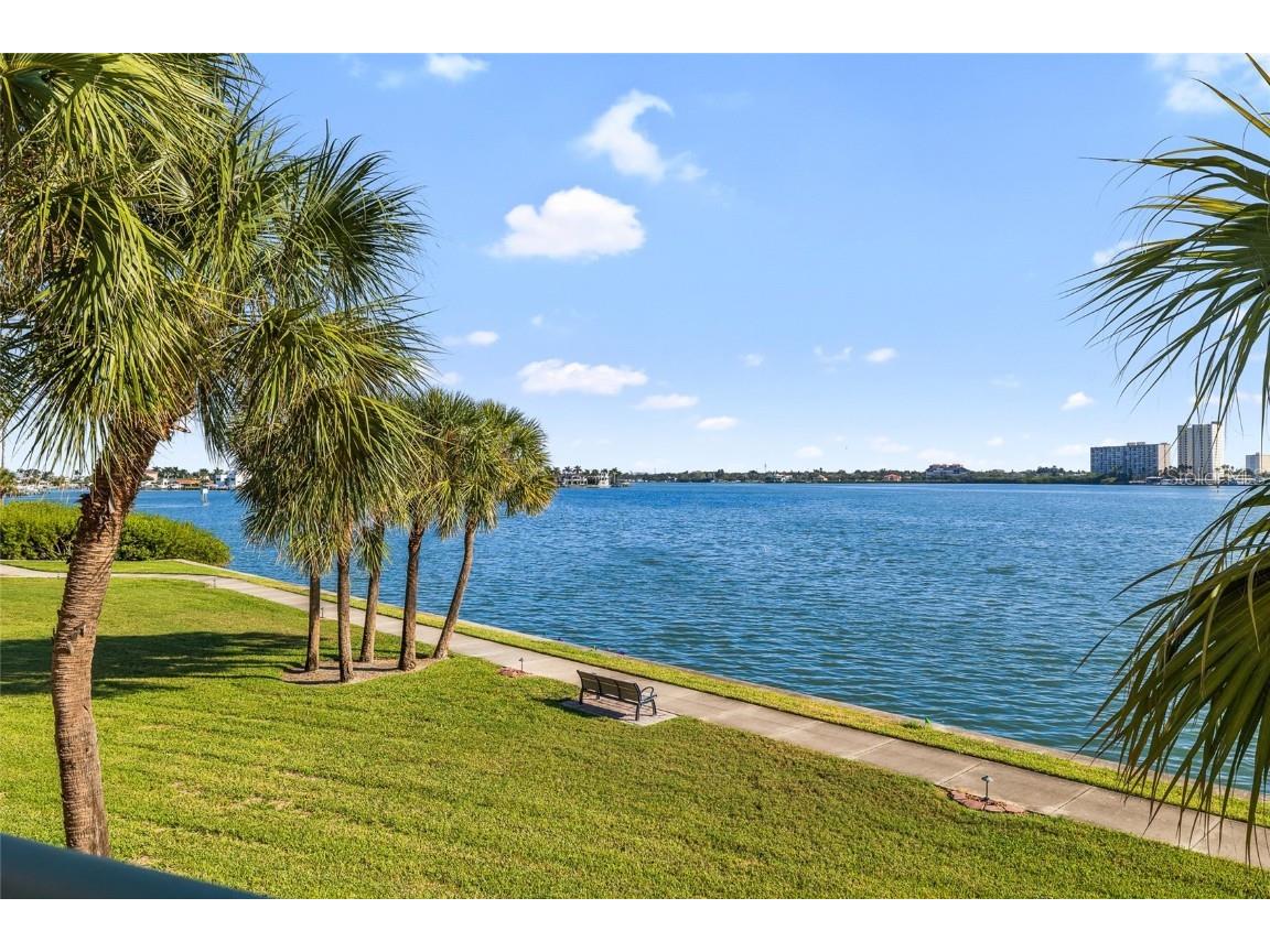 8001 Sailboat Key Boulevard S #105 Saint Pete Beach FL 33707 - BOCA CIEGA BAY A4669511 image32