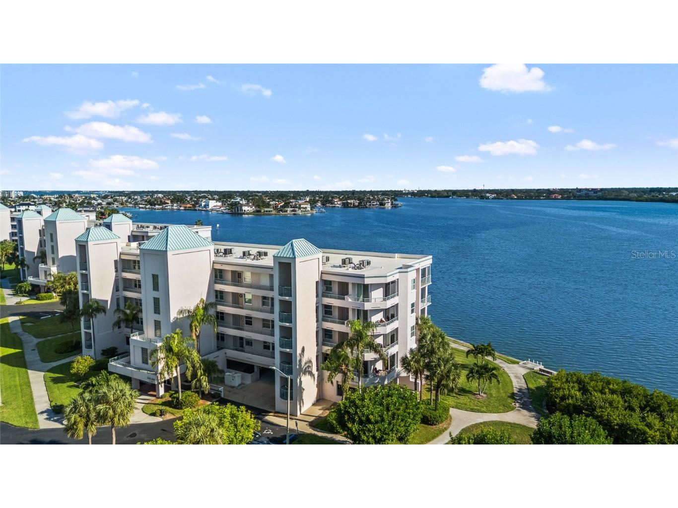 8001 Sailboat Key Boulevard S #105 Saint Pete Beach FL 33707 - BOCA CIEGA BAY A4669511 image46