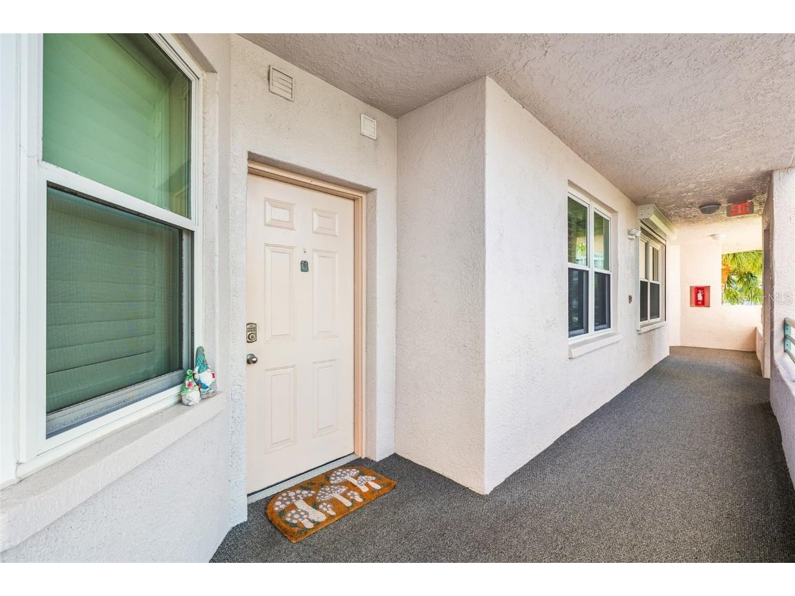 8001 Sailboat Key Boulevard S #105 Saint Pete Beach FL 33707 - BOCA CIEGA BAY A4669511 image5