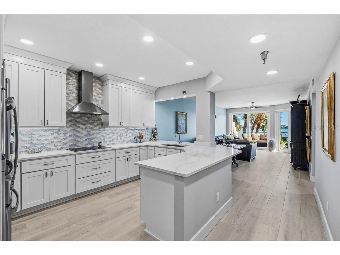 8001 Sailboat Key Boulevard S #105 Saint Pete Beach FL 33707 - BOCA CIEGA BAY A4669511 image8