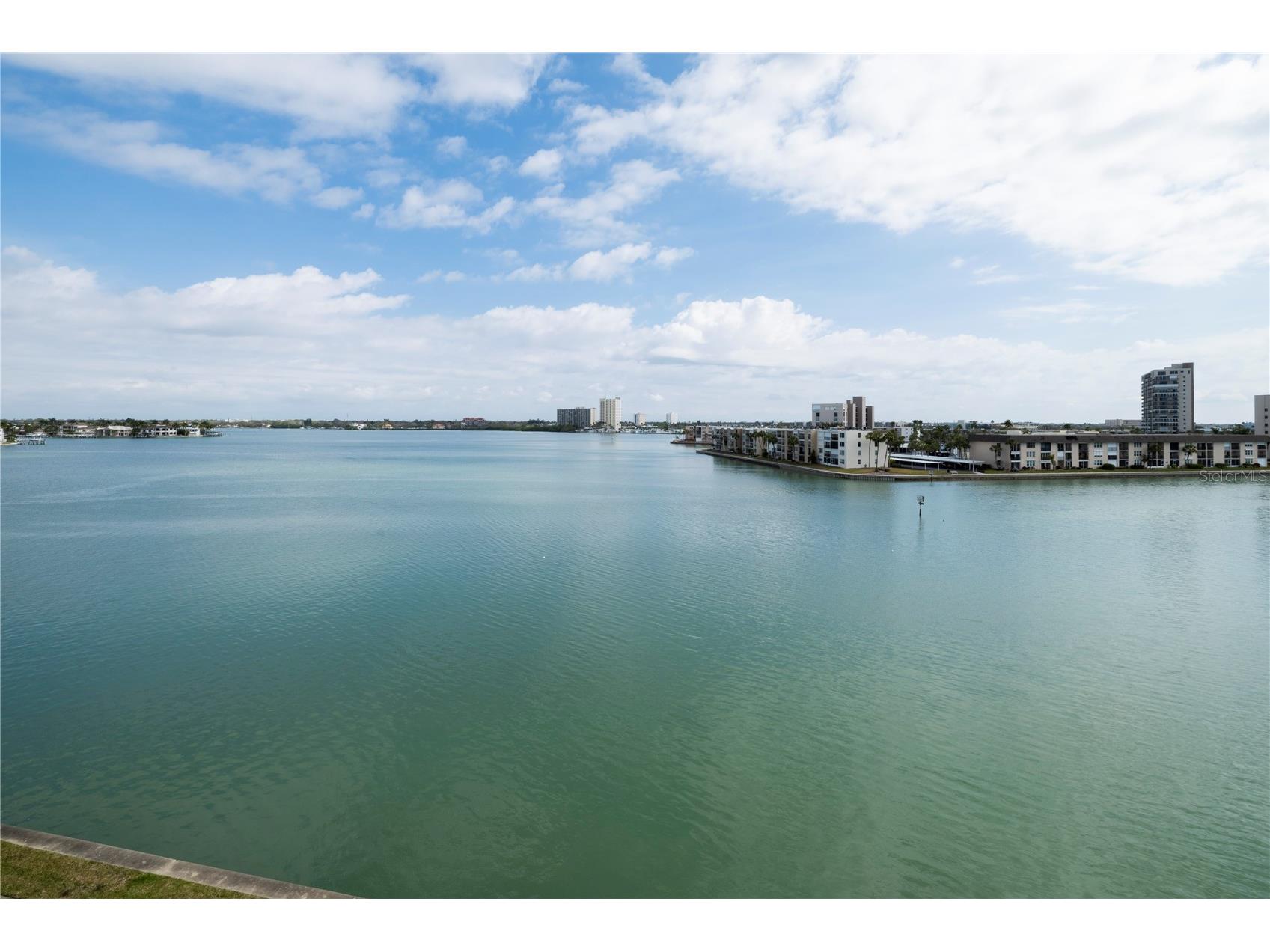 8001 Sailboat Key Boulevard S #406 Saint Pete Beach FL 33707 - BOCA CIEGA BAY TB8478587 image1