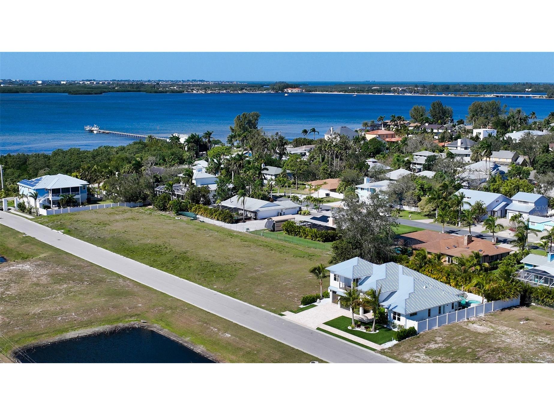 8001 W 20th Place Bradenton FL 34209 - PALMA SOLA BAY A4682122 image1