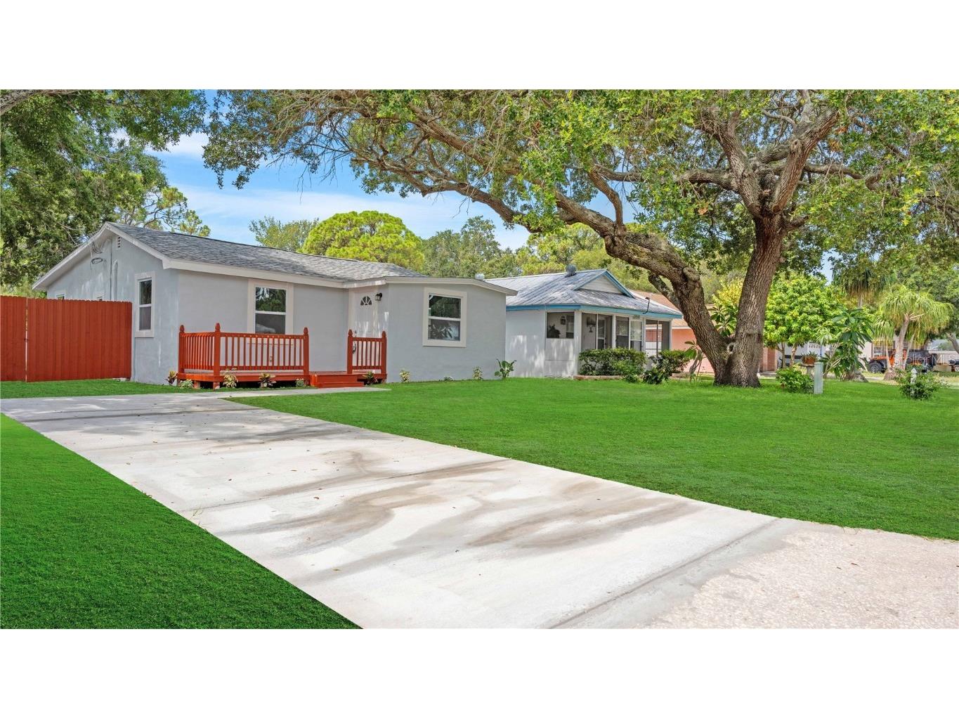8002 48th Avenue N Saint Petersburg FL 33709 U8205326 image1