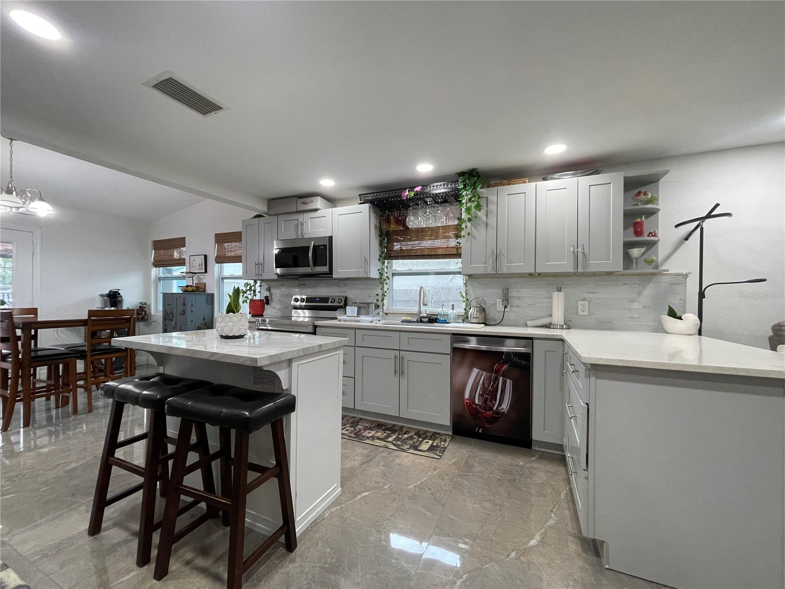 8002 48th Avenue N Saint Petersburg FL 33709 TB8510726 image4