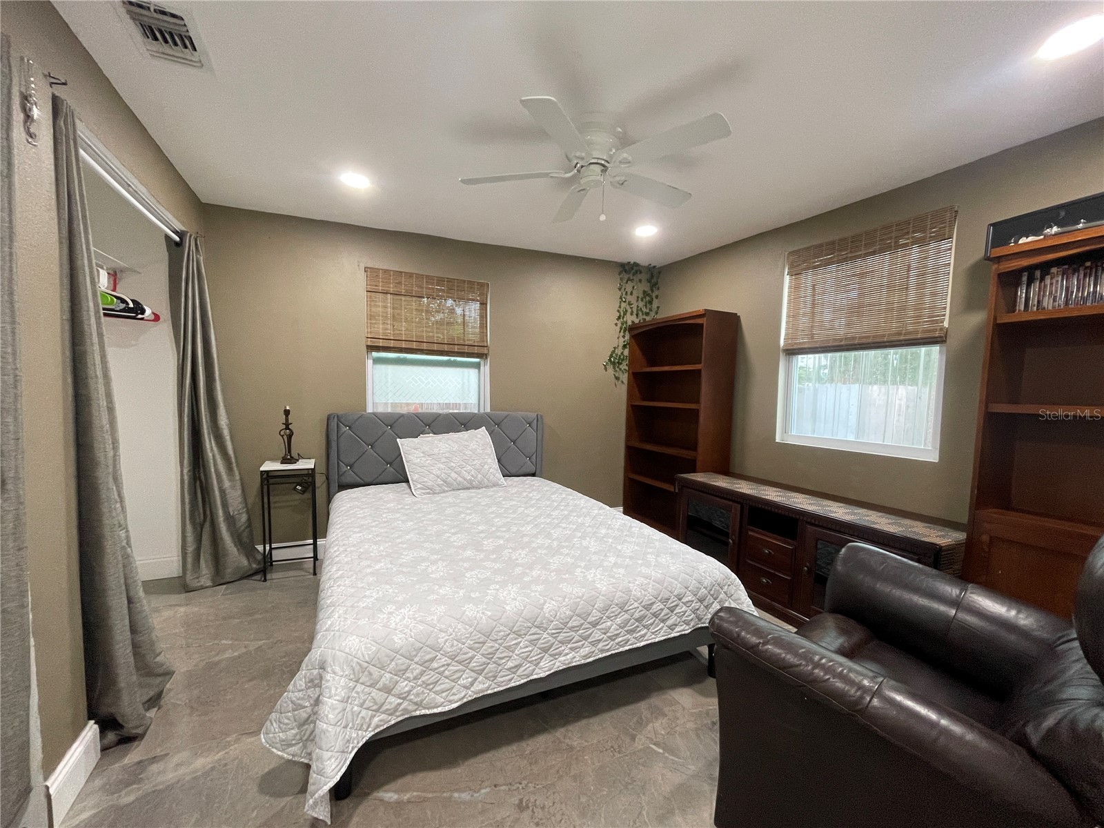 8002 48th Avenue N Saint Petersburg FL 33709 TB8510726 image9