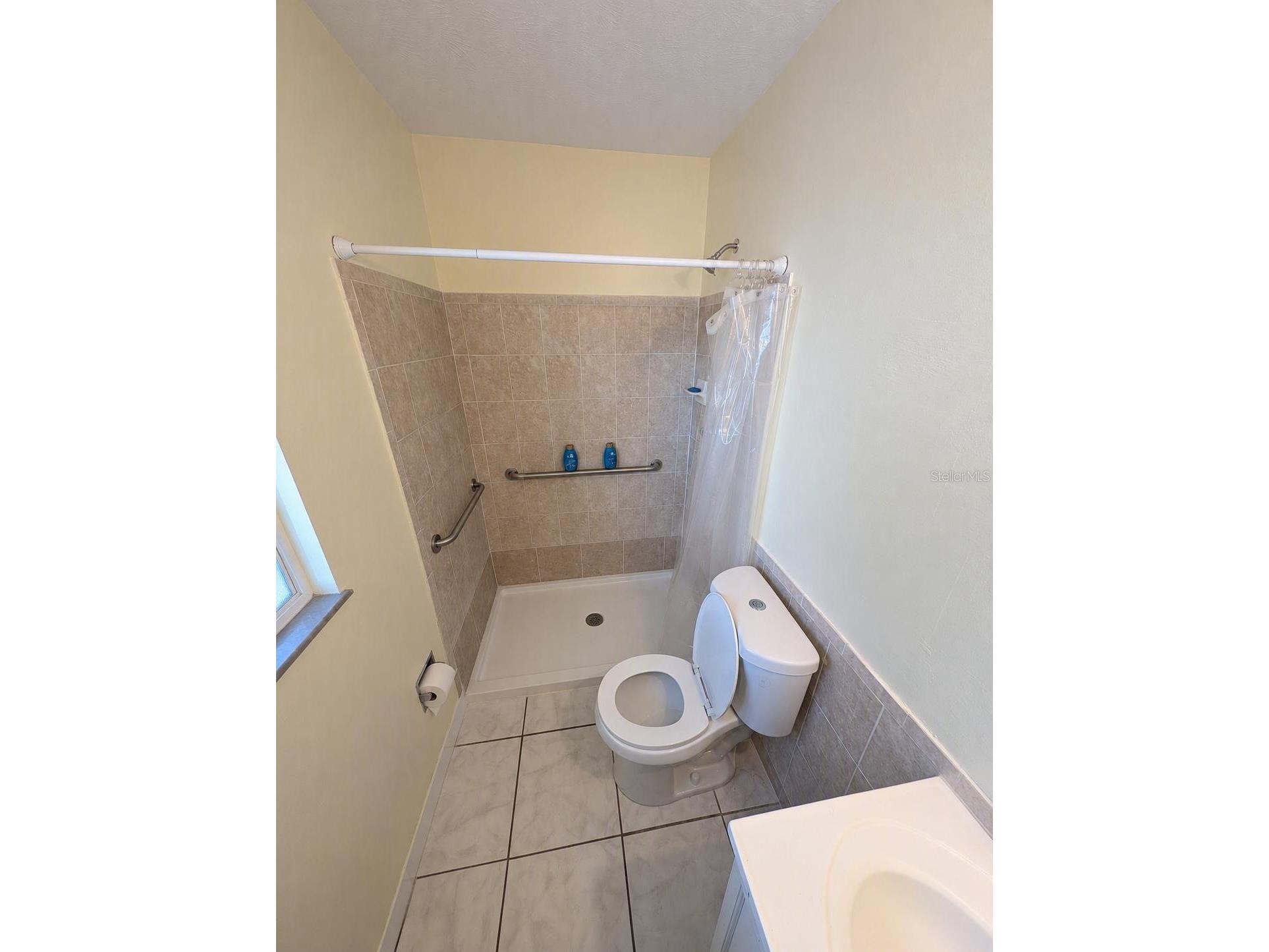 8002 Woodvine Place Tampa FL 33615 TB8528951 image16