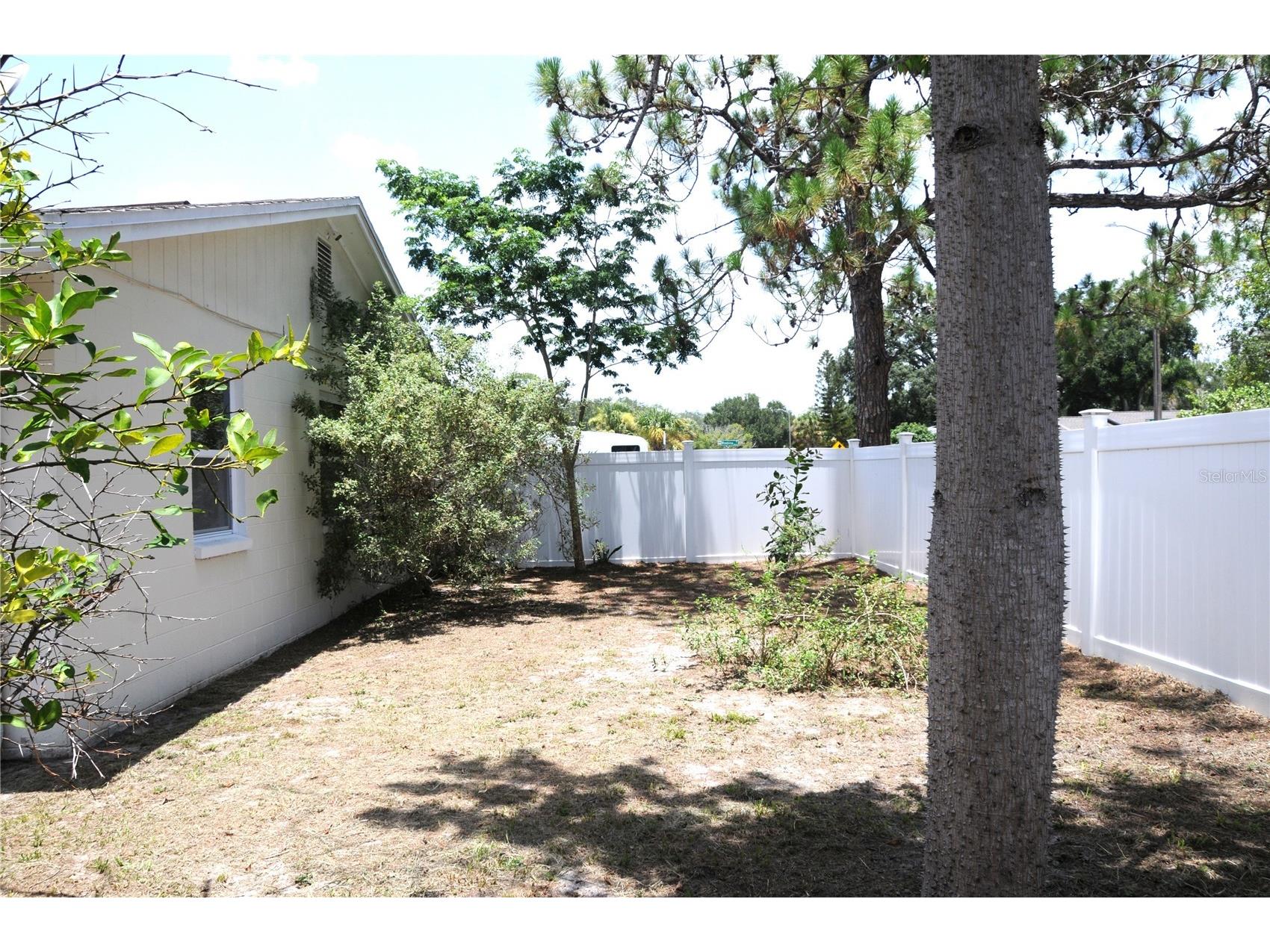 8002 Woodvine Place Tampa FL 33615 TB8528951 image28