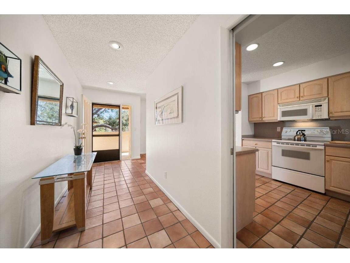 8003 Bardmoor Place #204 Seminole FL 33777 TB8355577 image8