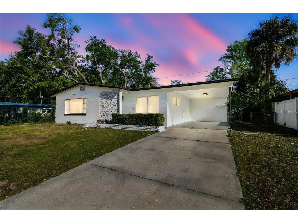 8003 W Powhatan Avenue Tampa FL 33615 TB8364652 image1