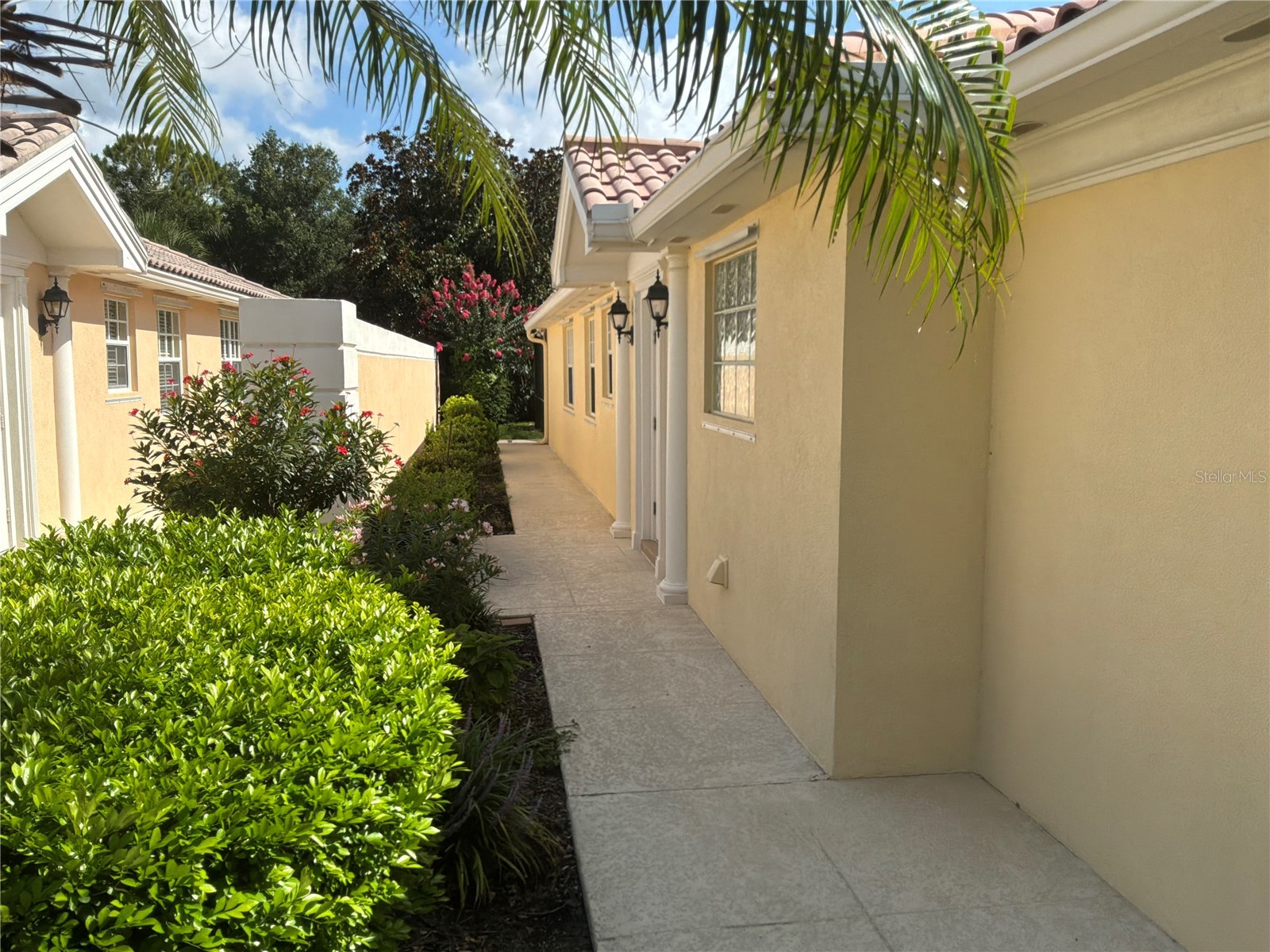 8004 Camminare Drive Sarasota FL 34238 A4697215 image3