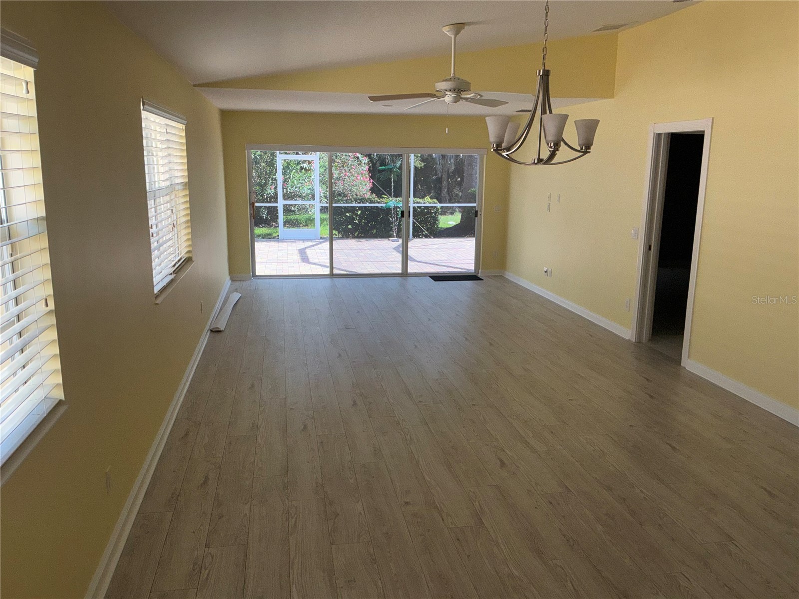 8004 Camminare Drive Sarasota FL 34238 A4697215 image9