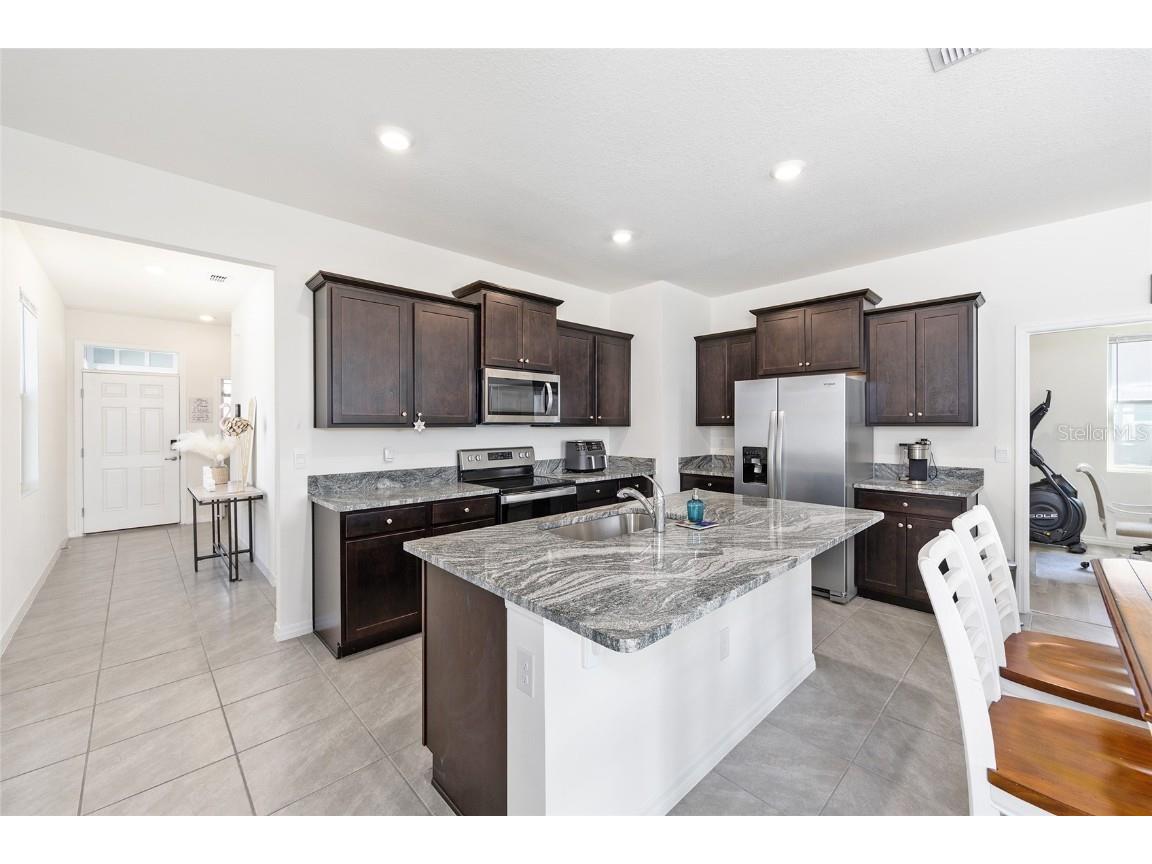 8004 Penrose Place Wildwood FL 34785 G5103647 image8