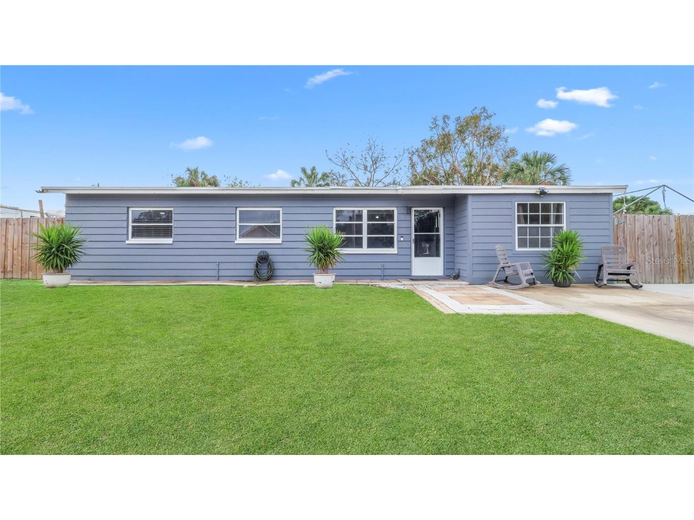 8004 Tanglewood Lane Tampa FL 33615 TB8330281 image1