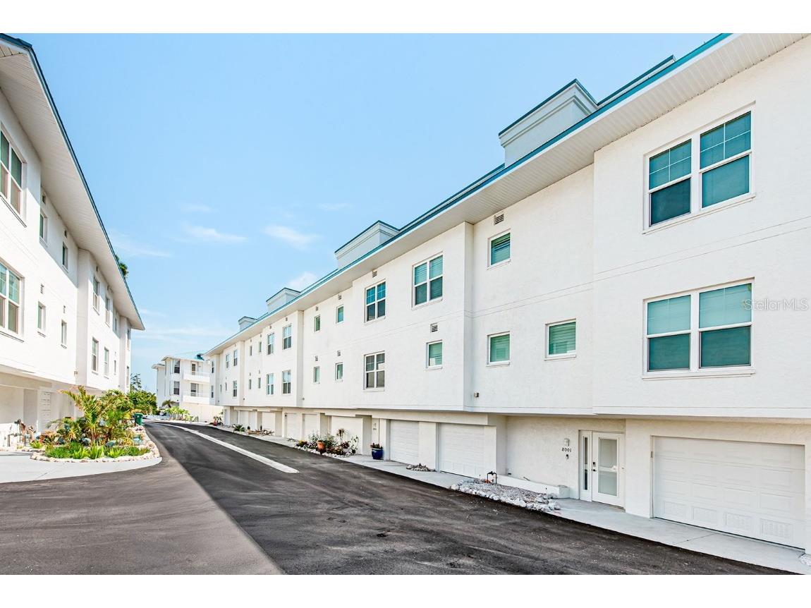 8005 Bay Pointe Drive Englewood FL 34224 - INTRACOASTAL WATERWAY D6145400 image10