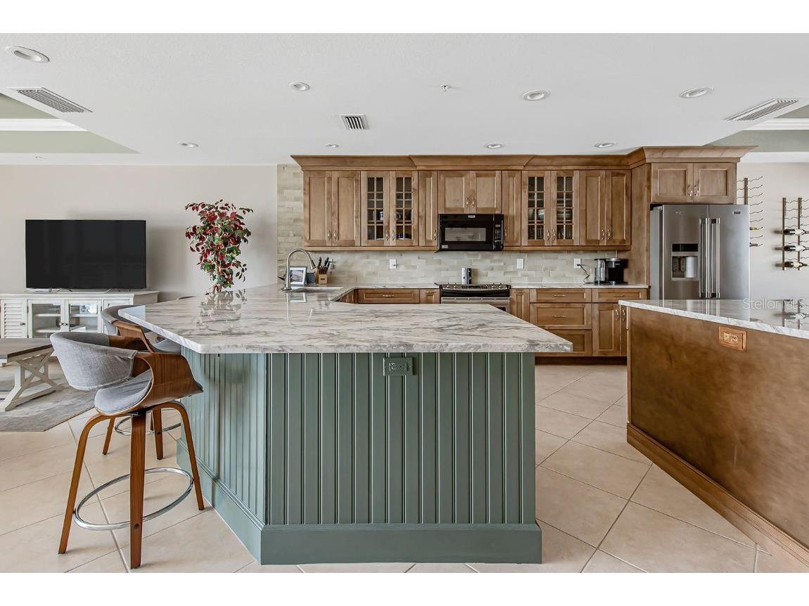 8005 Bay Pointe Drive Englewood FL 34224 - INTRACOASTAL WATERWAY D6145400 image15