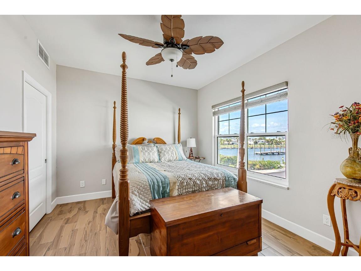 8005 Bay Pointe Drive Englewood FL 34224 - INTRACOASTAL WATERWAY D6145400 image38