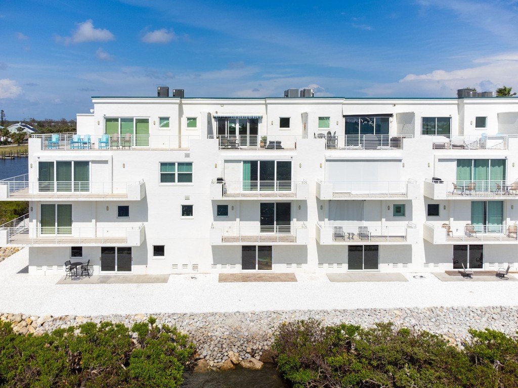 8005 Bay Pointe Drive Englewood FL 34224 - INTRACOASTAL WATERWAY D6145400 image57