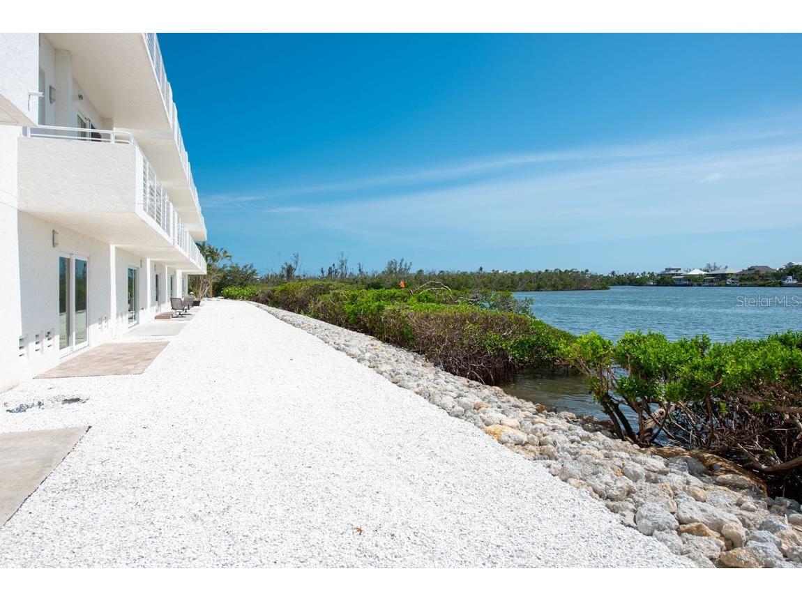 8005 Bay Pointe Drive Englewood FL 34224 - INTRACOASTAL WATERWAY D6145400 image63