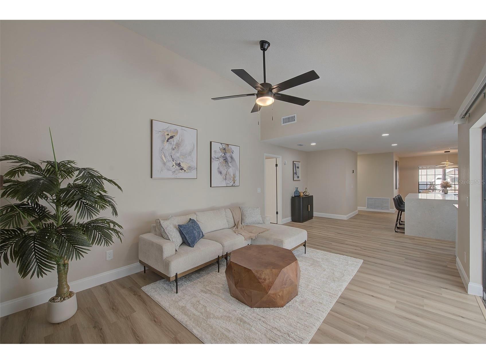 8005 Dorado Court Tampa FL 33637 TB8424817 image12