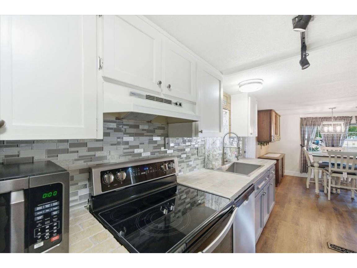 8006 Montrose Avenue Brooksville FL 34613 W7880987 image21