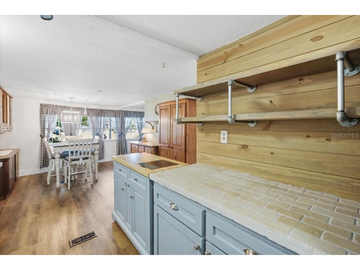 8006 Montrose Avenue Brooksville FL 34613 W7880987 image22