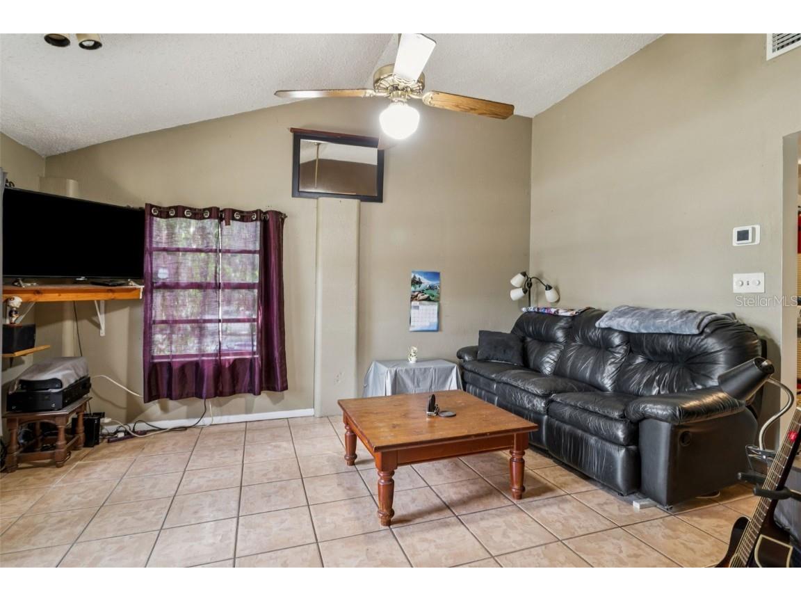 8006 N Temple Place Tampa FL 33617 TB8405465 image12