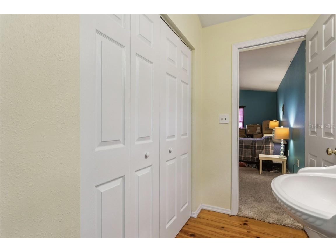 8006 N Temple Place Tampa FL 33617 TB8405465 image17