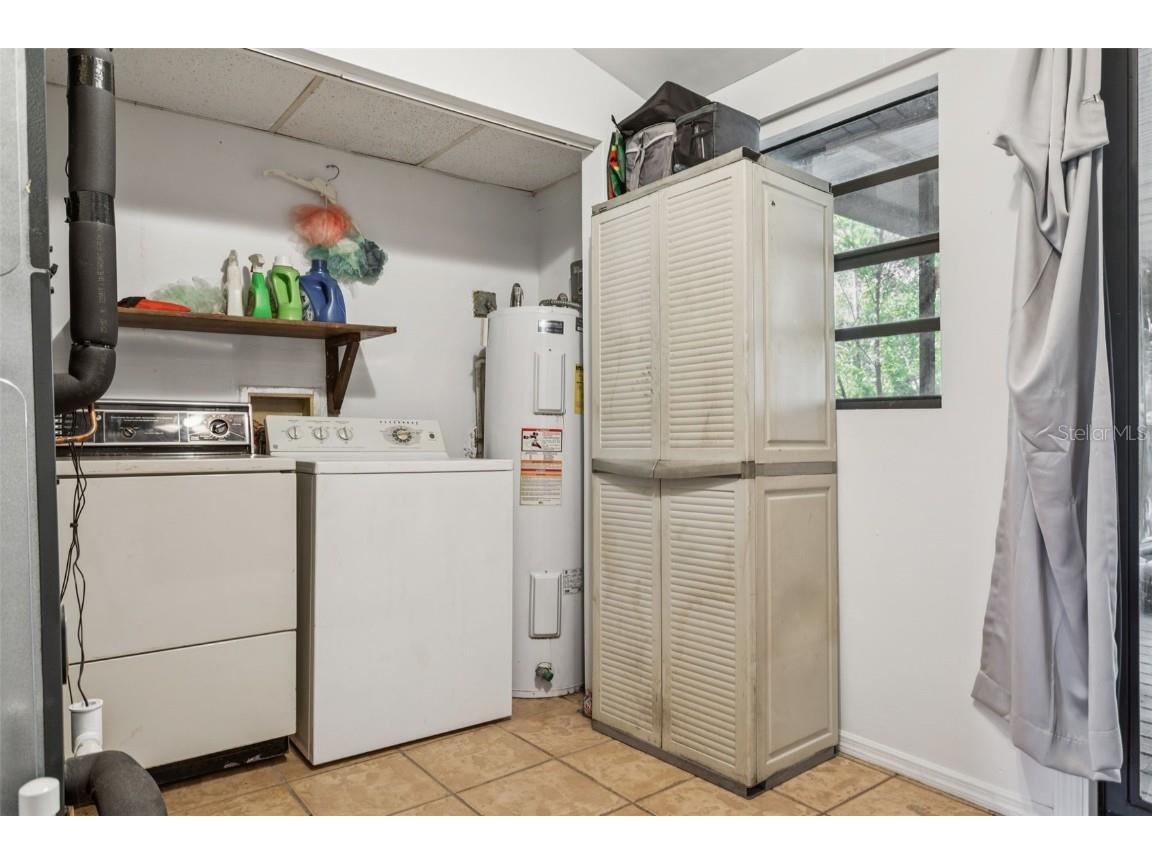 8006 N Temple Place Tampa FL 33617 TB8405465 image20