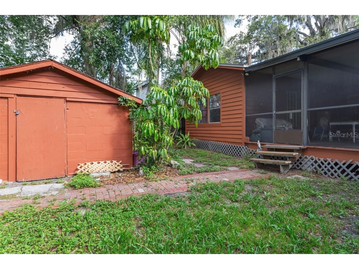 8006 N Temple Place Tampa FL 33617 TB8405465 image21