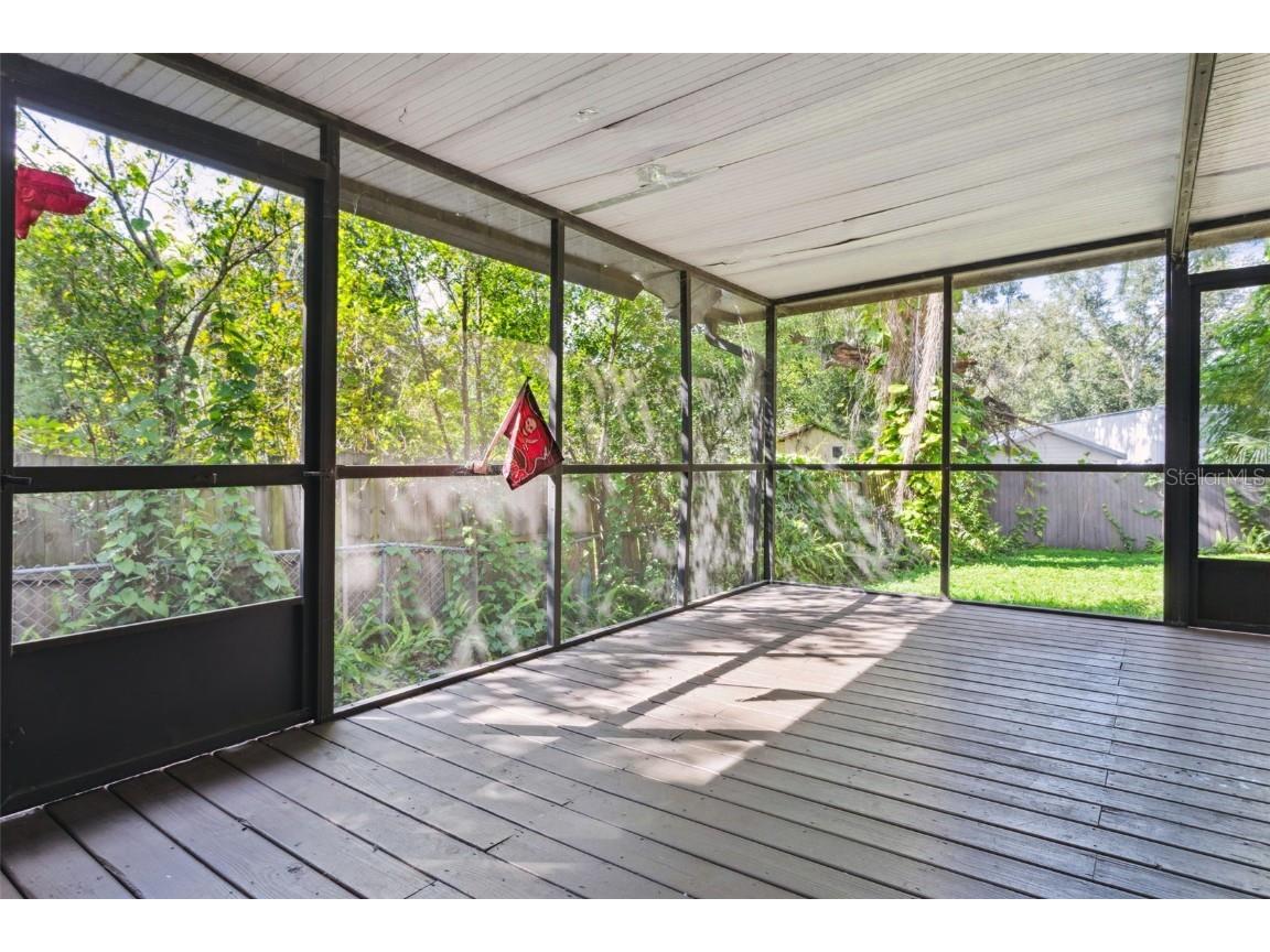 8006 N Temple Place Tampa FL 33617 TB8405465 image4