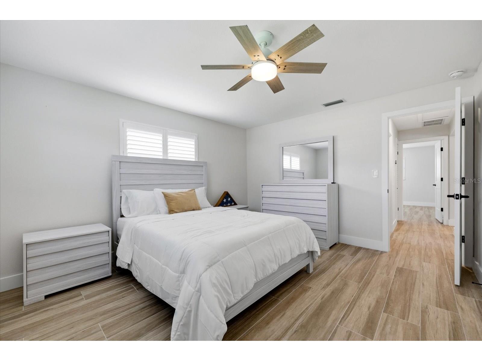 8008 13th Avenue S Saint Petersburg FL 33707 TB8508927 image27