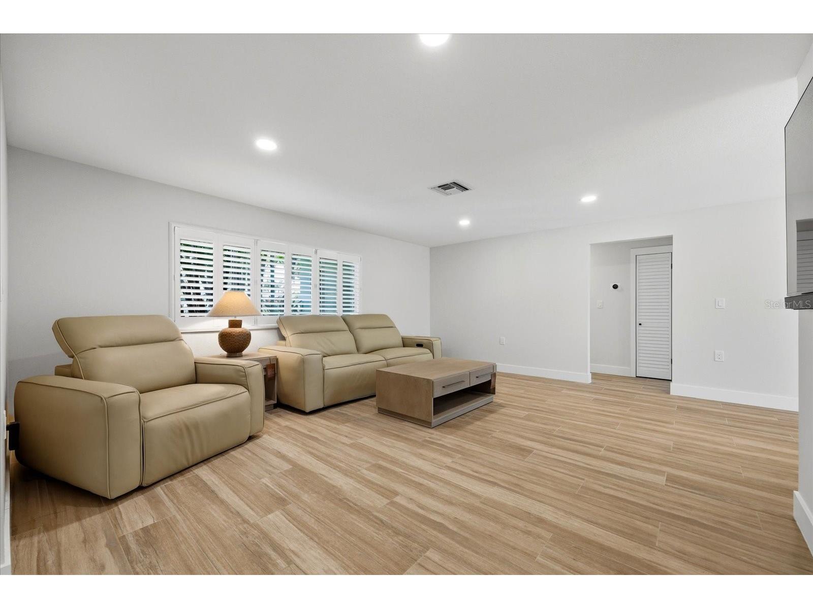 8008 13th Avenue S Saint Petersburg FL 33707 TB8508927 image30